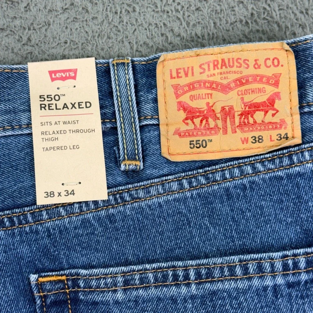 Levi's 550 Relaxed Fit Jeans Mens 38x34 Blue Medium Wash Tapered Leg NWT